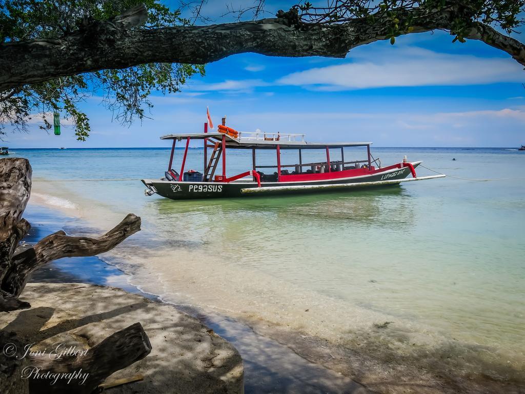 Lutwala Bungalows And Private Villa Gili Trawangan Exterior photo