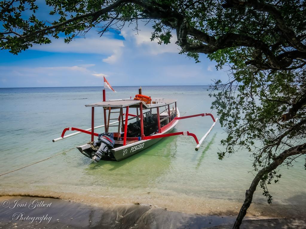 Lutwala Bungalows And Private Villa Gili Trawangan Exterior photo